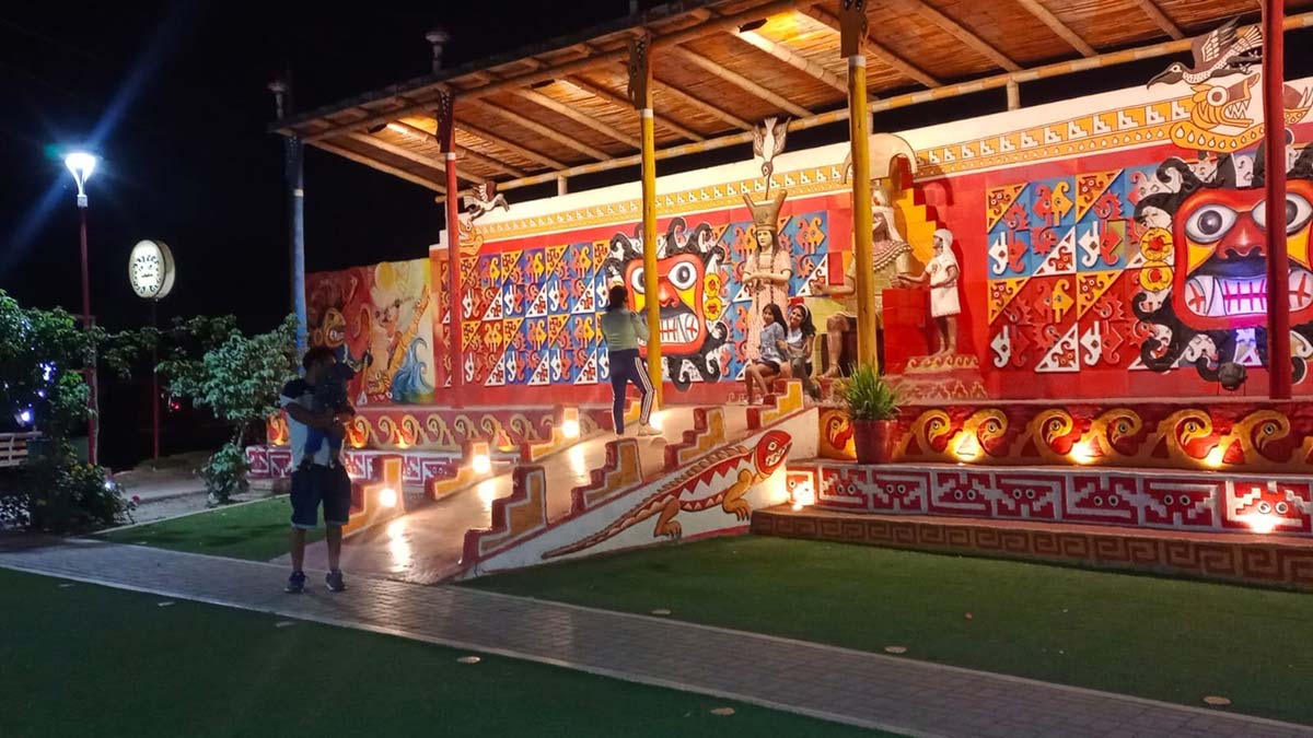 Tour Moche de noche - Imagen 3